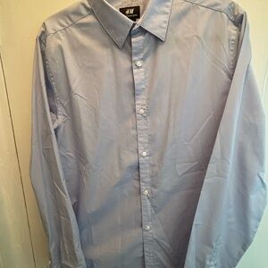 H&M Men’s Light Blue Long-Sleeve Dress Shirt